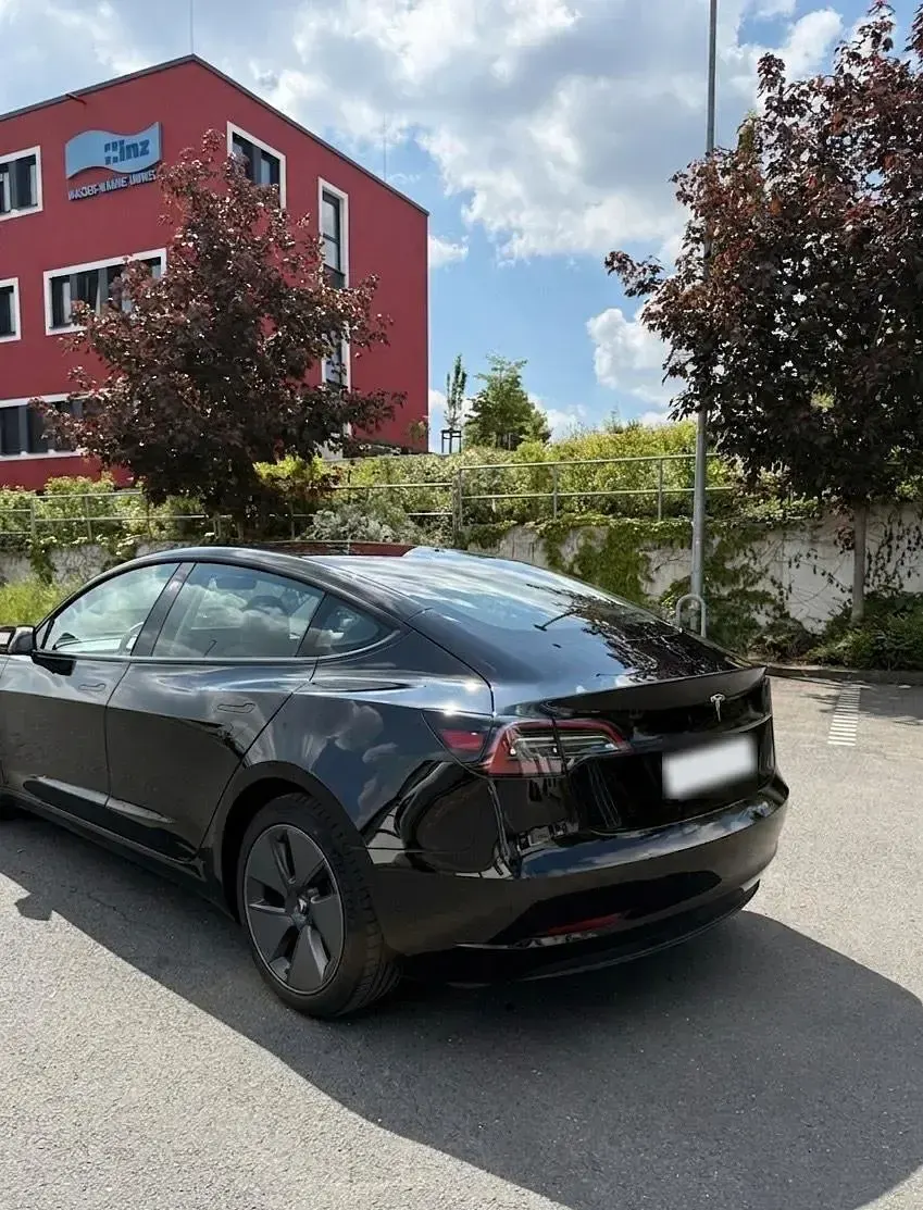 Gebraucht Tesla Model 3 RWD 239 kW (325 PS) 2022 Schwarz Limousine