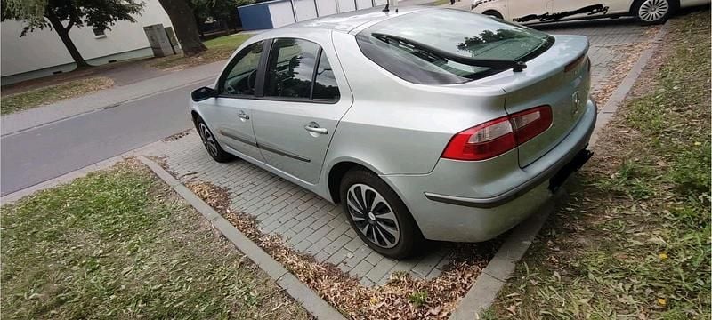 Gebraucht Renault Laguna II 136 PS (100 kW) 2003 Grau Limousine