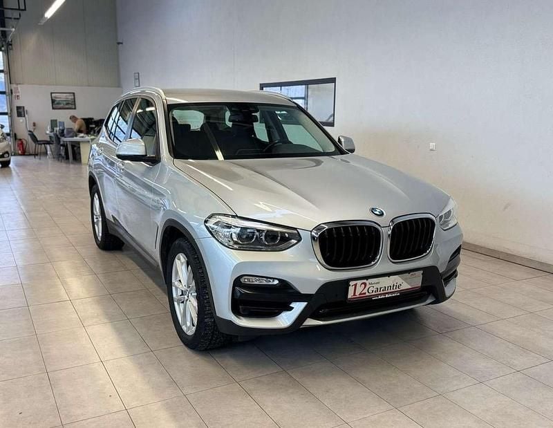 Glaciersilber metallic Gebraucht 2020 BMW X3 Advantage SUV | 27.900 € (Superpreis) - Bild 1/3