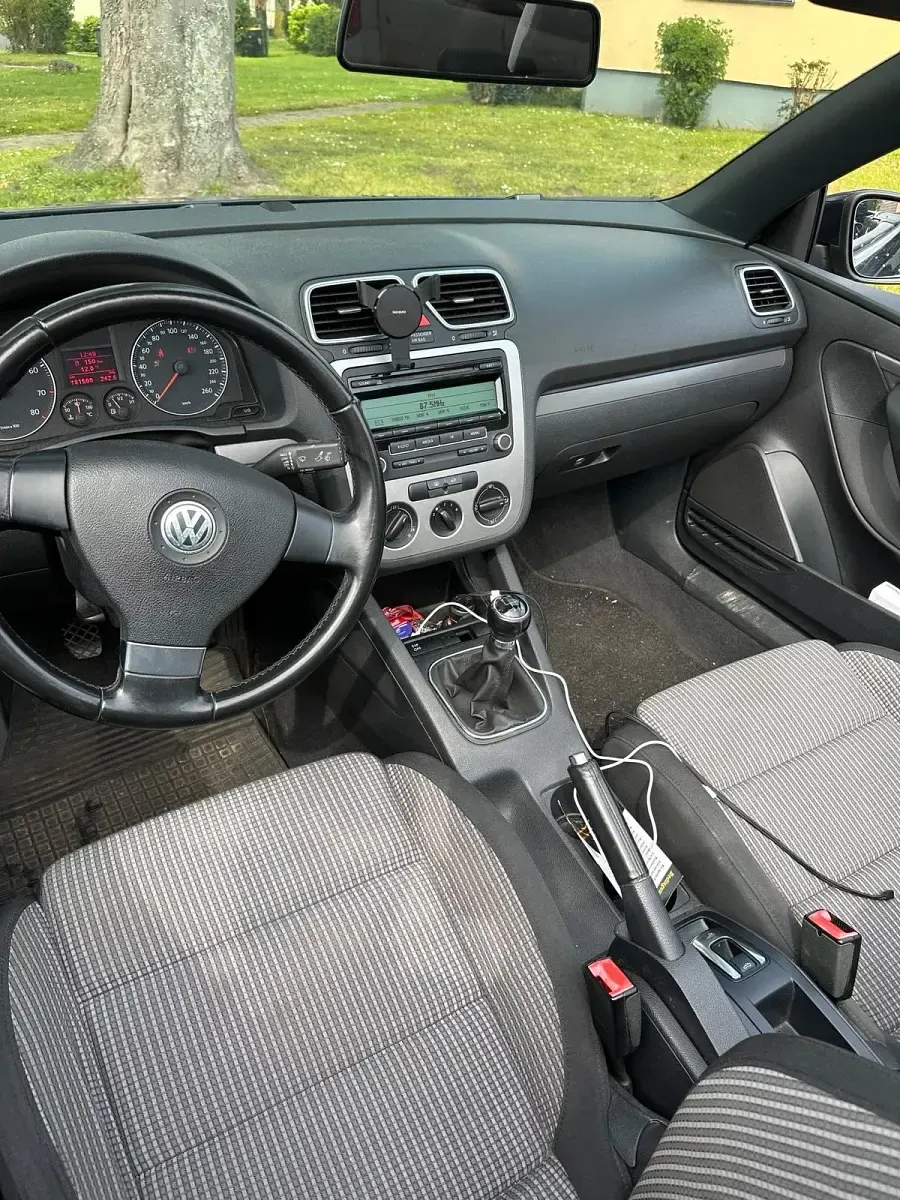 Gebraucht VW Eos 160 PS (117 kW) 2009 Blau Cabrio
