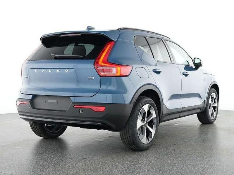 Gebraucht Volvo XC40 Plus 163 PS (119 kW) 2025 Blau SUV
