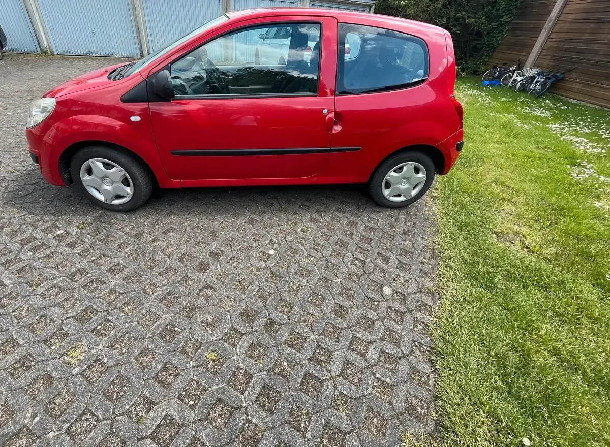 Gebraucht Renault Twingo 58 PS (42 kW) 2008 Rot Kleinwagen