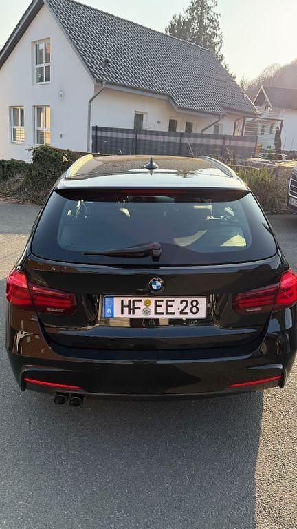 Gebraucht BMW 320 M Sport 190 PS (139 kW) 2019 Schwarz Kombi