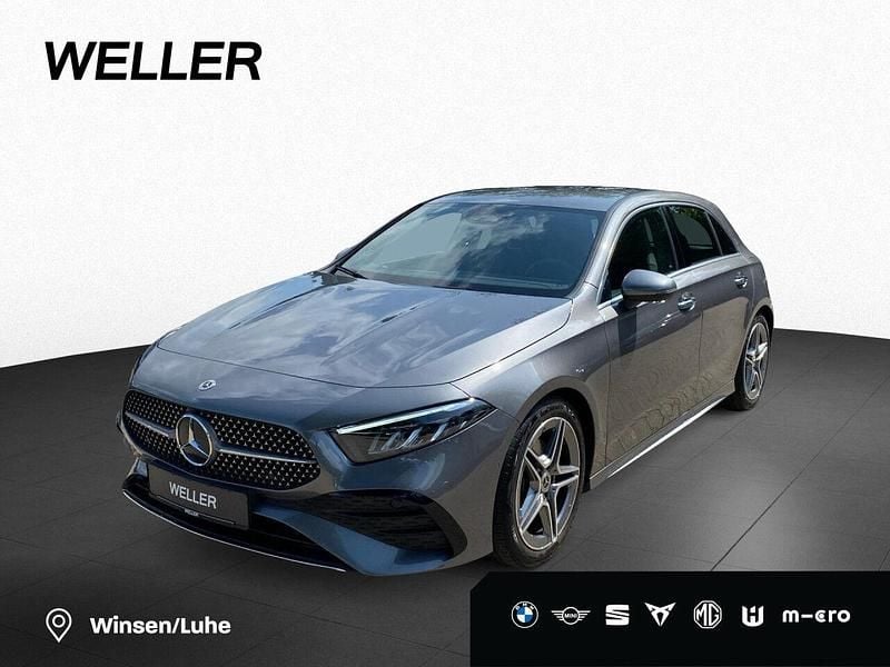 Grau Gebraucht 2024 Mercedes A200 AMG line Limousine | 30.490 € (Guter Preis) - Bild 1/4
