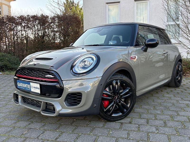 Gebraucht Mini John Cooper Works 231 PS (169 kW) 2020 Grau Kleinwagen