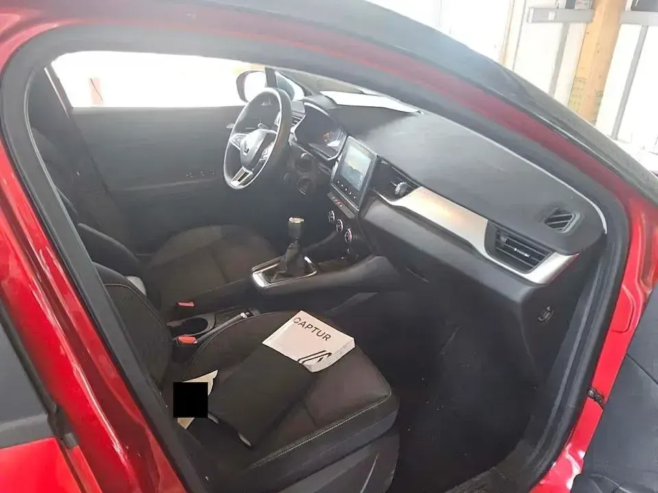 Gebraucht Renault Captur Equilibre 91 PS (66 kW) 2023 Rot SUV