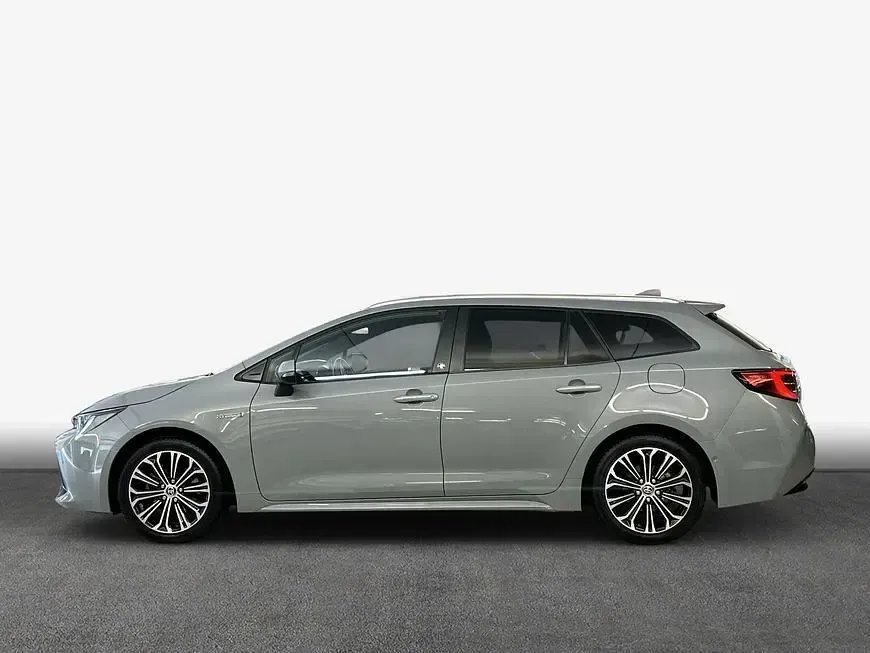 Gebraucht Toyota Corolla Team 184 PS (135 kW) 2021 Grau Kombi