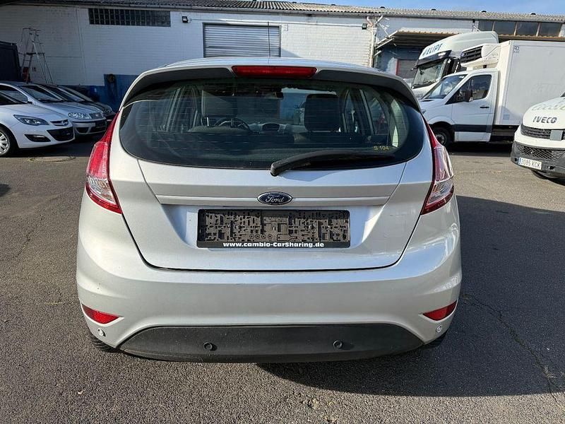 Gebraucht Ford Fiesta Trend 80 PS (58 kW) 2017 Grau Limousine