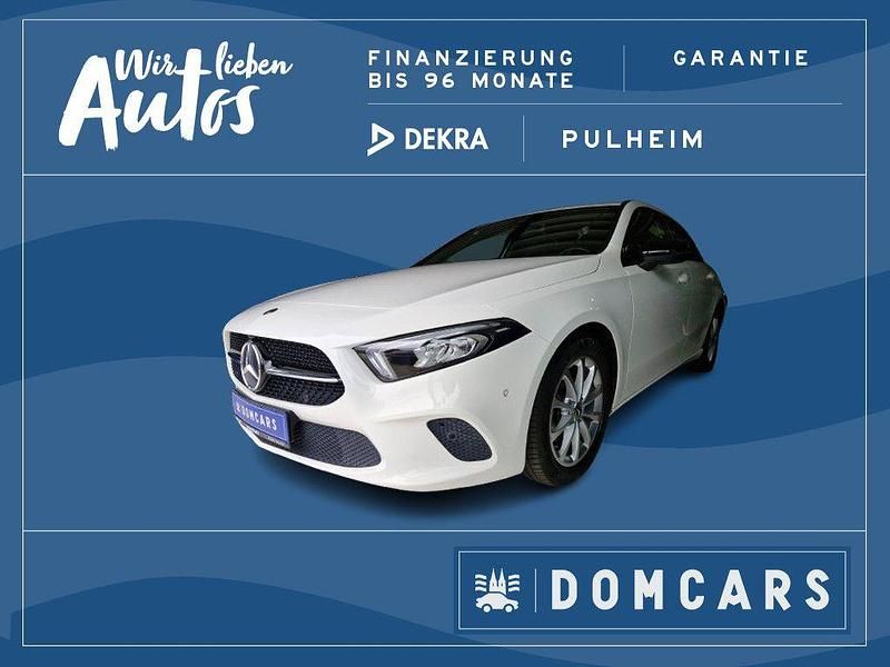 Weiß Gebraucht 2019 Mercedes A180 Limousine | 17.997 € (Fairer Preis) - Bild 1/4
