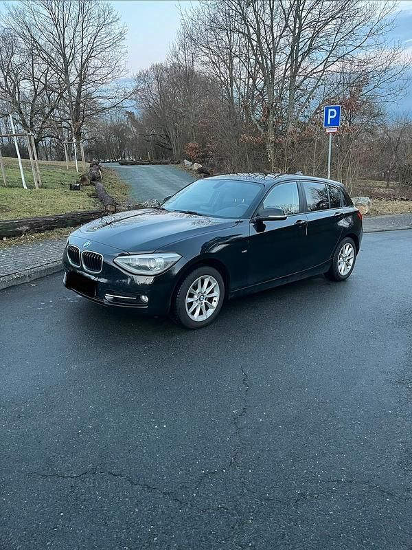 Gebraucht BMW 118 143 PS (105 kW) 2013 Schwarz Kleinwagen