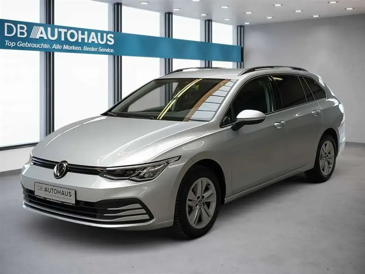 Gebraucht VW Golf VIII Life 110 PS (80 kW) 2024 Kombi
