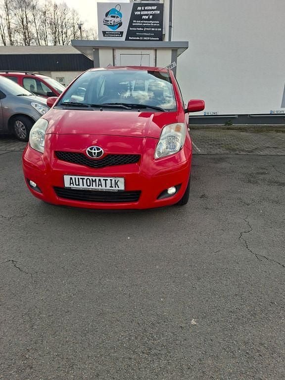 Gebraucht Toyota Yaris Sol 101 PS (74 kW) 2009 Rot Kleinwagen