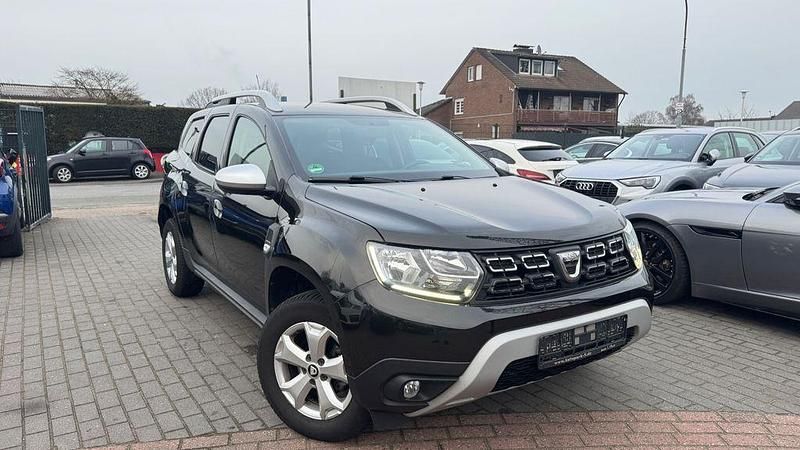Gebraucht Dacia Duster 131 PS (96 kW) 2022 Schwarz SUV