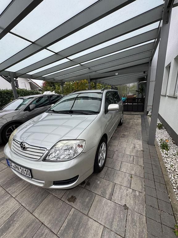Grau Gebraucht 2007 Toyota Corolla Kombi | 4.300 € (Guter Preis) - Bild 1/4