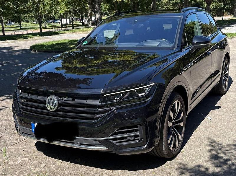 Schwarz Gebraucht 2019 VW Touareg R-line SUV | 38.700 € (Fairer Preis) - Bild 1/4