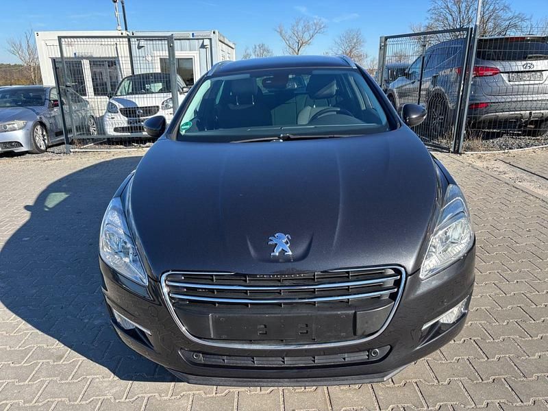 Gebraucht Peugeot 508 SW Allure 156 PS (114 kW) 2011 Schwarz Kombi