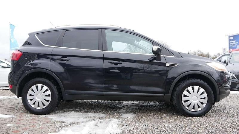 Gebraucht Ford Kuga 140 PS (102 kW) 2011 Pantherschwarz SUV