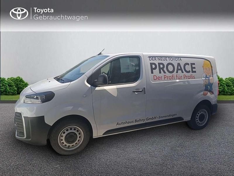 Gebraucht Toyota Proace 144 PS (105 kW) 2024 Weiß Van / Kleinbus