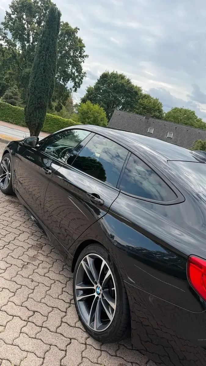 Gebraucht BMW 320 M Sport 190 PS (139 kW) 2017 Schwarz Limousine