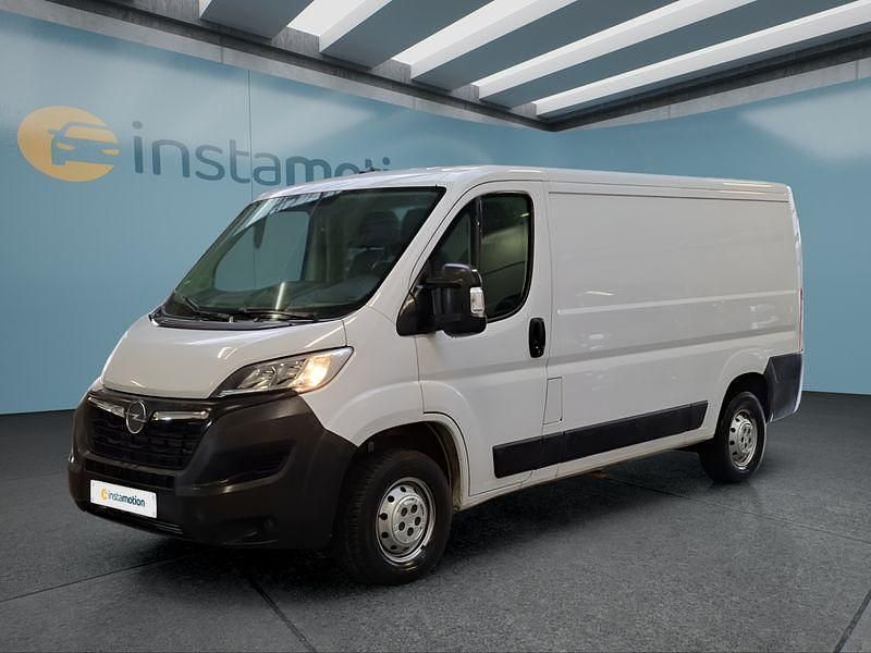Weiß Gebraucht 2023 Opel Movano | 22.349 € (Guter Preis) - Bild 1/4