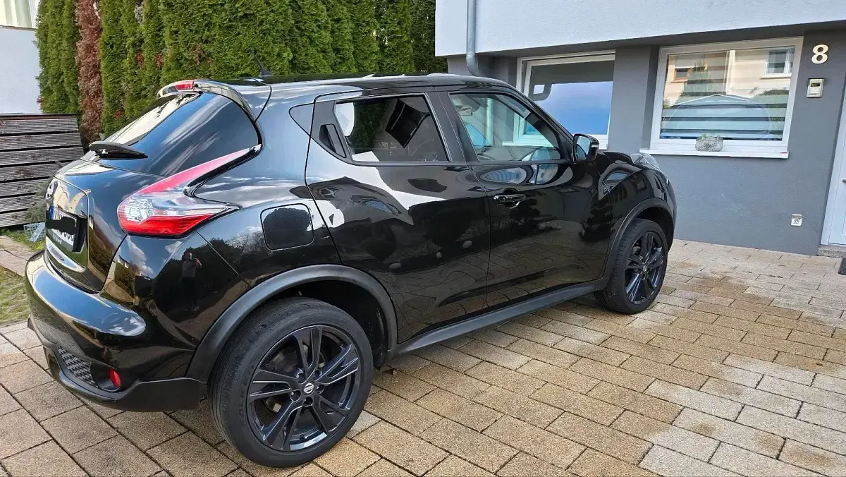 Gebraucht Nissan Juke 116 PS (85 kW) 2016 Schwarz SUV