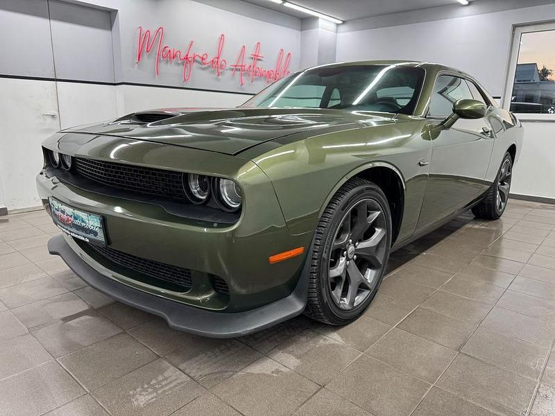 Grün Gebraucht 2018 Dodge Challenger SXT Coupé | 24.880 € (Teuer) - Bild 1/4