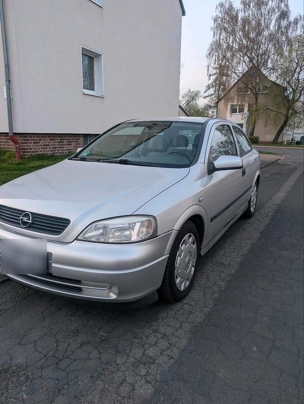 Gebraucht Opel Astra 85 PS (62 kW) 2001 Silber Coupé