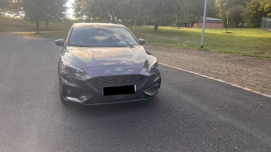 Usata Ford Focus ST-Line 125 CV (91 kW) 2018 Grigio Berlina