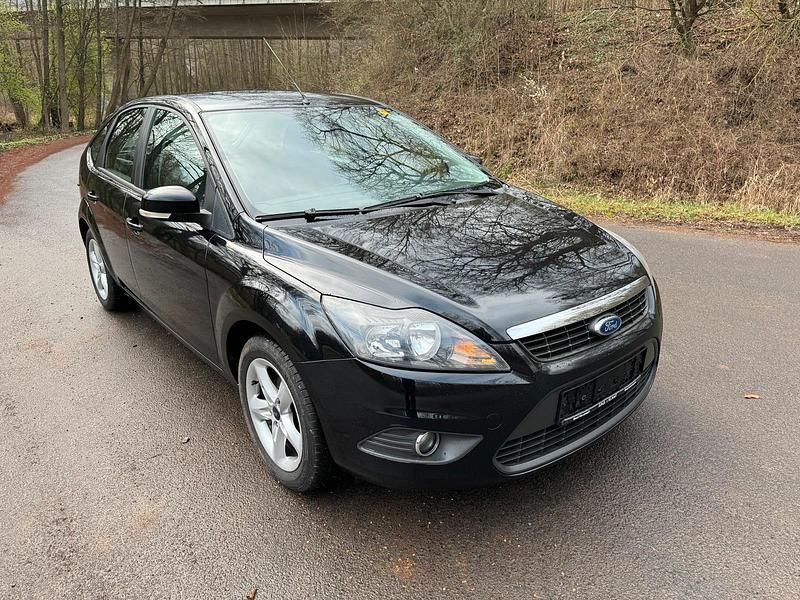 Gebraucht Ford Focus 109 PS (80 kW) 2009 Schwarz Limousine