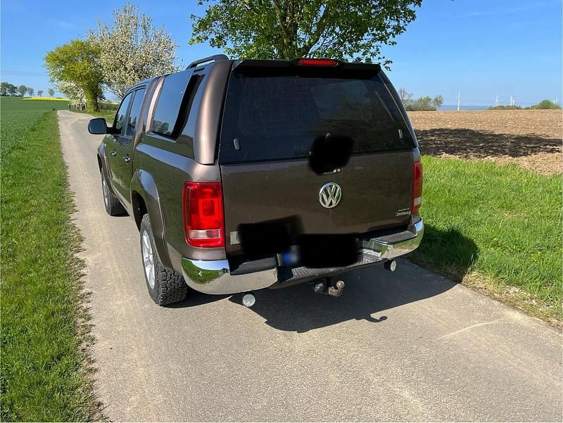 Gebraucht VW Amarok Highline 180 PS (132 kW) 2013 Braun Pickup