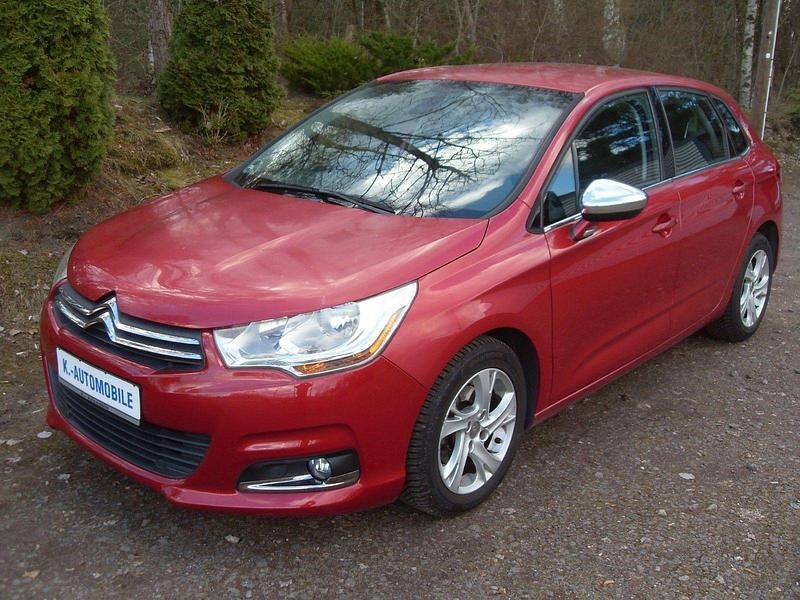 Second-hand Citroën C4 SELECTION 120 CP (88 kW) 2014 Roșu Berlinǎ