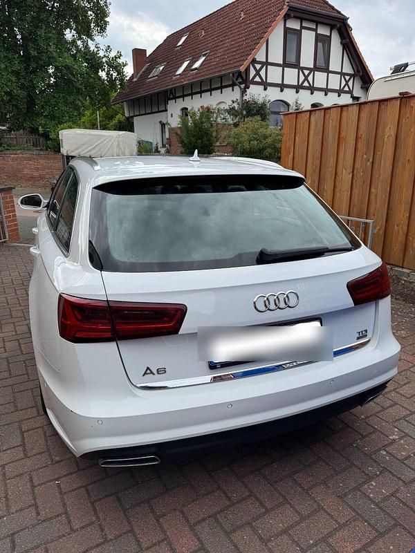 Weiß Gebraucht 2017 Audi A6 Kombi | 18.000 € (Fairer Preis) - Bild 1/4