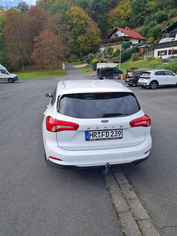 Gebraucht Ford Focus Titanium 125 PS (91 kW) 2019 Kombi