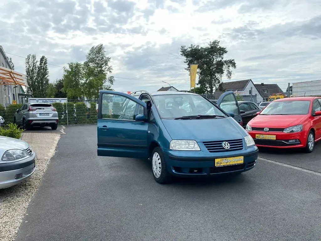Gebraucht VW Sharan 140 PS (102 kW) 2009 Grau Van / Kleinbus