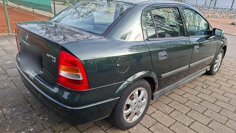 Gebraucht Opel Astra 101 PS (74 kW) 2001 Limousine