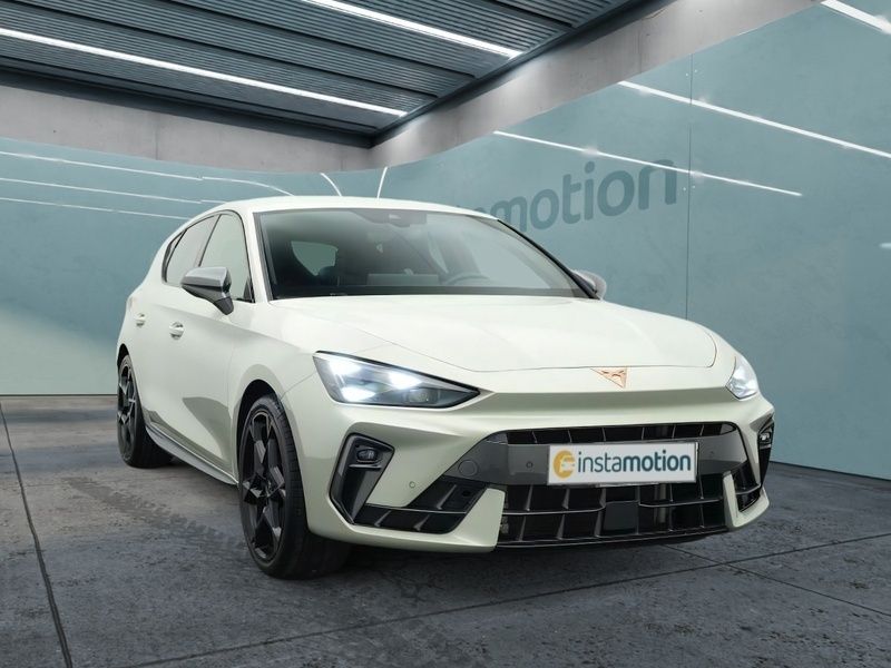 Grau Gebraucht 2024 Cupra Leon Limousine | 34.650 € (Fairer Preis) - Bild 1/3