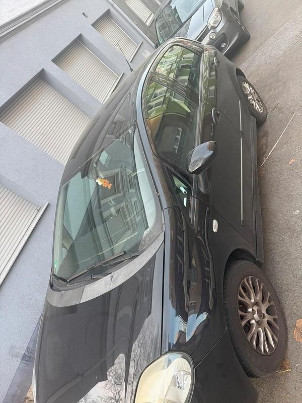 Gebraucht Fiat Punto 2010 Schwarz Kleinwagen
