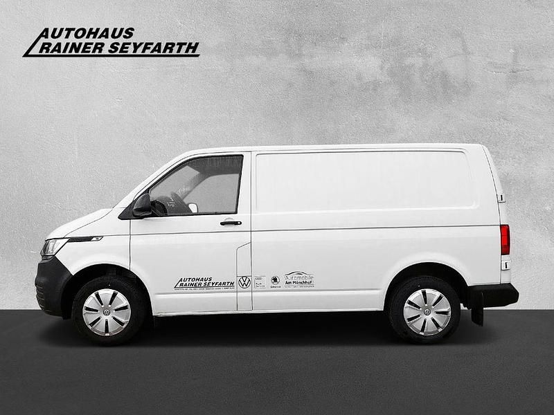 Gebraucht VW T6.1 90 PS (66 kW) 2023 Weiß schwarz Van