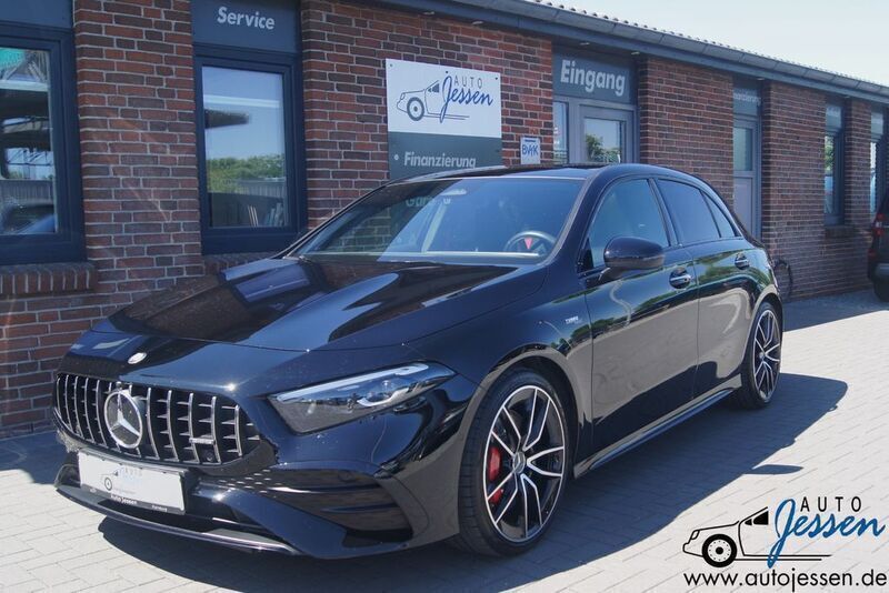 Nachtschwarz unilack Gebraucht 2023 Mercedes A35 AMG AMG Limousine | 44.875 € (Fairer Preis) - Bild 1/4