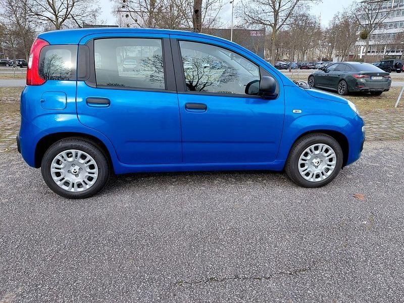 Neu Fiat Panda 71 PS (52 kW) 2025 Blau Kleinwagen