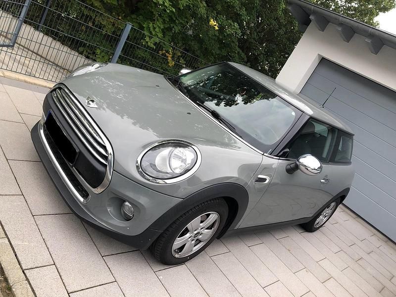 Grau Gebraucht 2014 Mini ONE Kleinwagen | 11.999 € - Bild 1/4