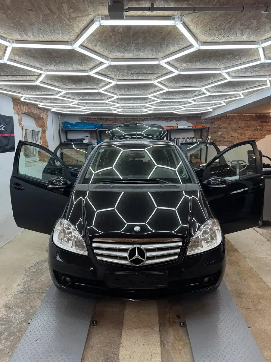 Gebraucht Mercedes A180 115 PS (84 kW) 2010 Schwarz Kombi