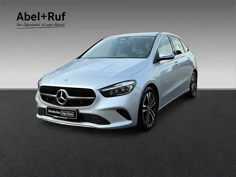 Gebraucht Mercedes B200 Advanced 150 PS (110 kW) 2025 Silber Van / Kleinbus