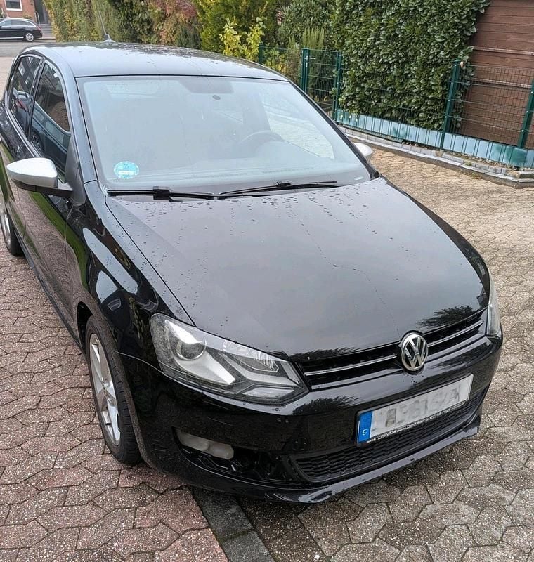 Schwarz Gebraucht 2013 VW Polo Black Edition Kleinwagen | 2.900 € (Superpreis) - Bild 1/4