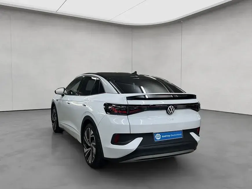 Gebraucht VW ID.5 Pro Performance 150 kW (204 PS) 2023 Gletscherweiß metallic / dach SUV