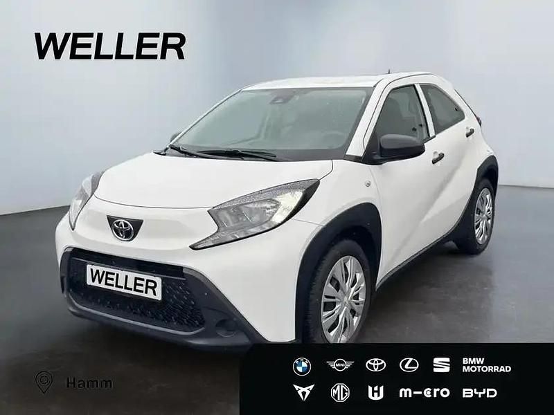 Gebraucht Toyota Aygo 72 PS (52 kW) 2023 Schneeweiß Kleinwagen