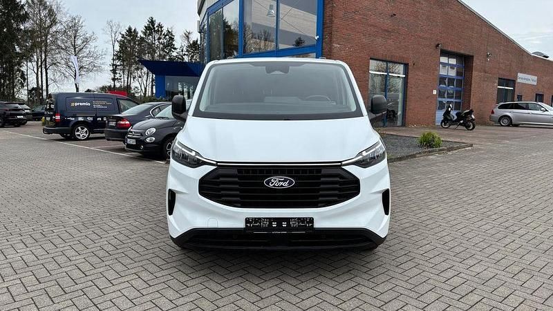 Gebraucht Ford Transit Custom 136 PS (100 kW) 2024 Weiß Van / Kleinbus