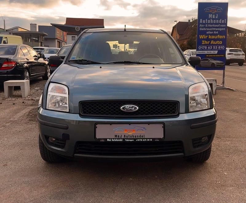Grün Gebraucht 2003 Ford Fusion Trend Kleinwagen | 2.699 € (Etwas zu teuer) - Bild 1/4