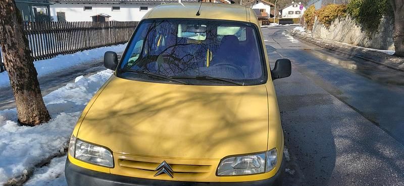 Gebraucht Citroën Berlingo 55 PS (40 kW) 1999 Gelb Van / Kleinbus