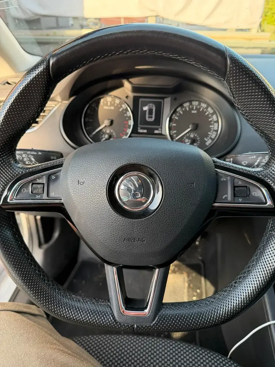Gebraucht Skoda Octavia 110 PS (80 kW) 2015 Silber Kombi